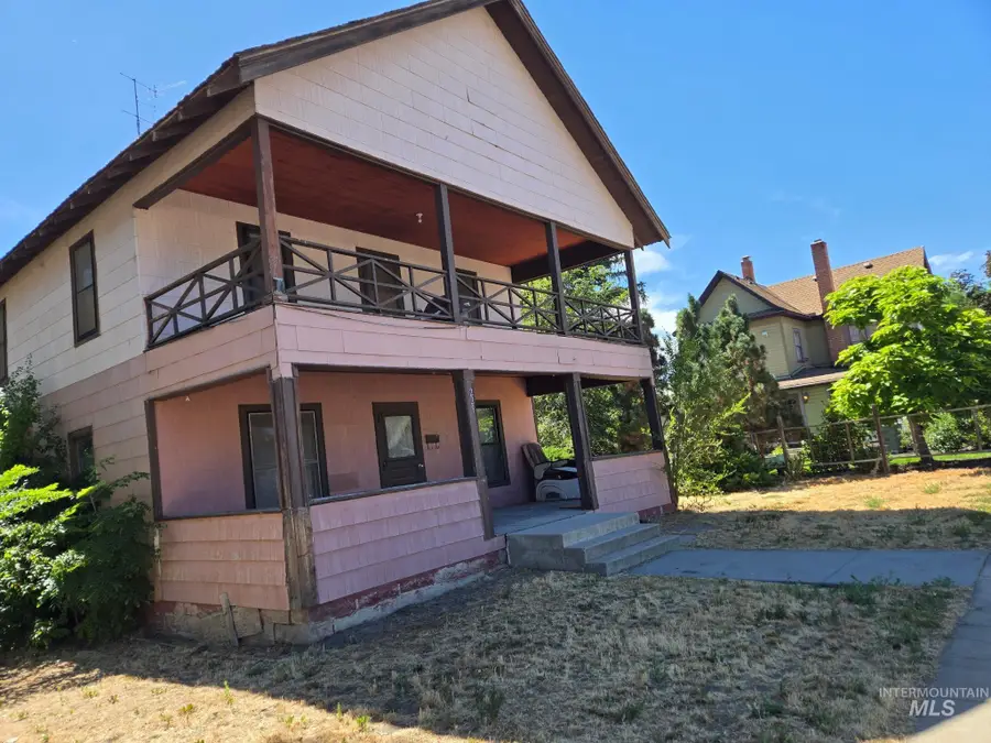 225 S 4th E, Mountain Home, ID 83647 - #2