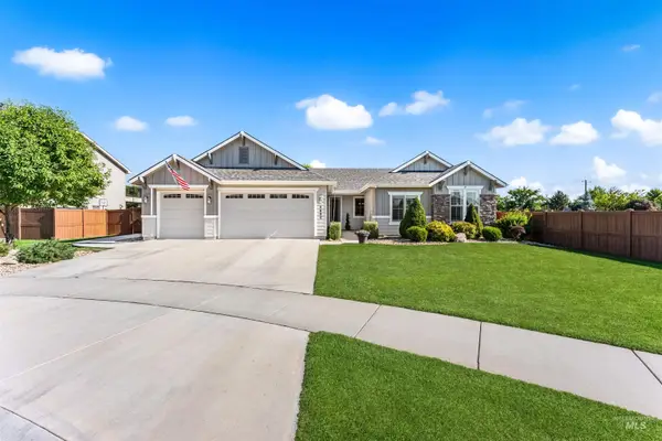 5690 W Montage Ct, Eagle, ID 83616