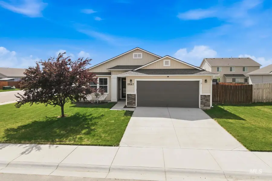 19587 Lenox Ave, Caldwell, ID 83605 - #2