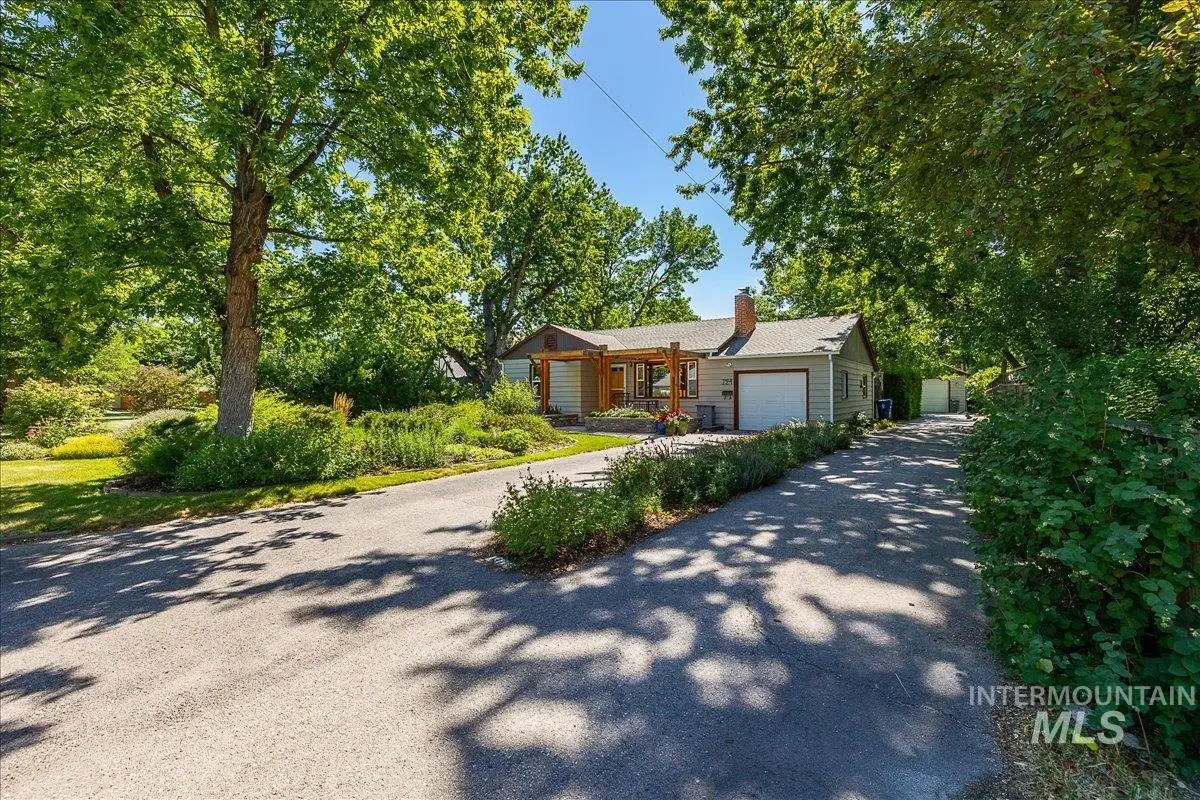 124 N Coston St, Boise, ID 83712 - #1