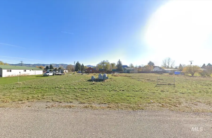 240 1st W St, Downey, ID 83234 - #2