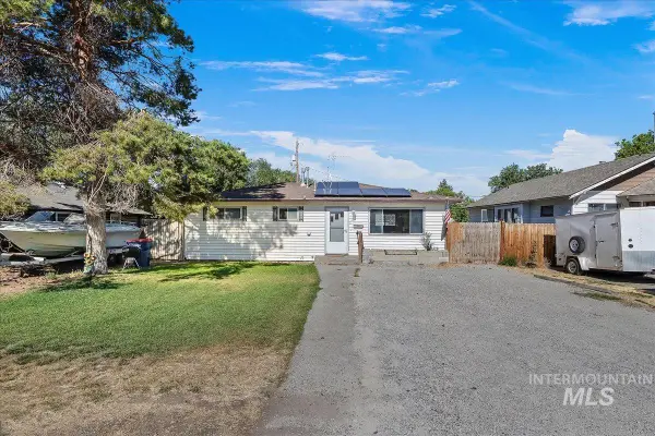 319 Tyler St, Twin Falls, ID 83301