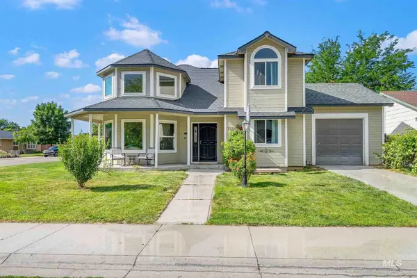 1988 W Kingswood Ct, Meridian, ID 83646