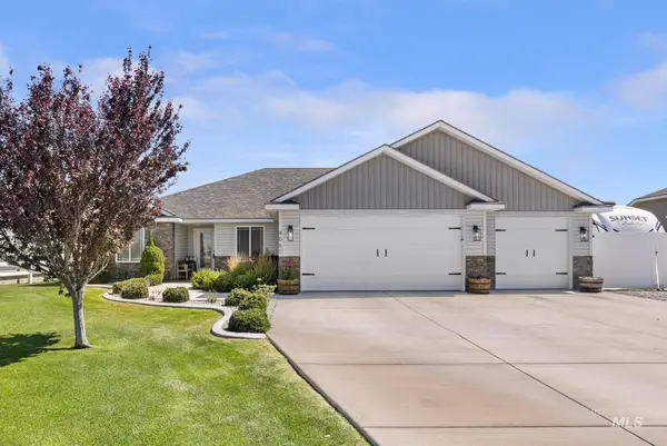 4060 Mountain Vista Ln, Filer, ID 83328