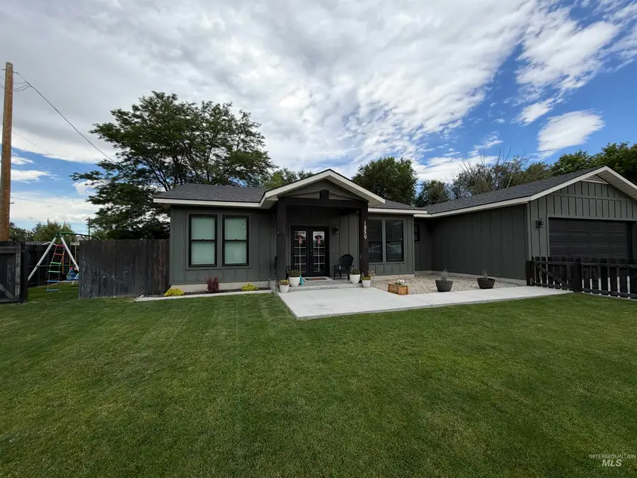 1805 20th Street, Heyburn, ID 83336 - #2