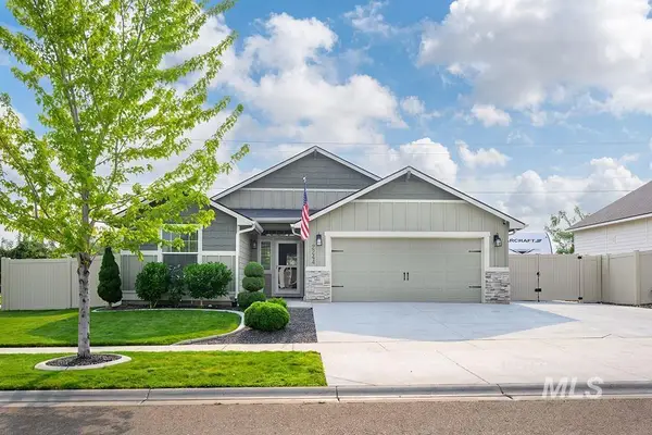 2244 S Knotty Timber Pl, Meridian, ID 83642