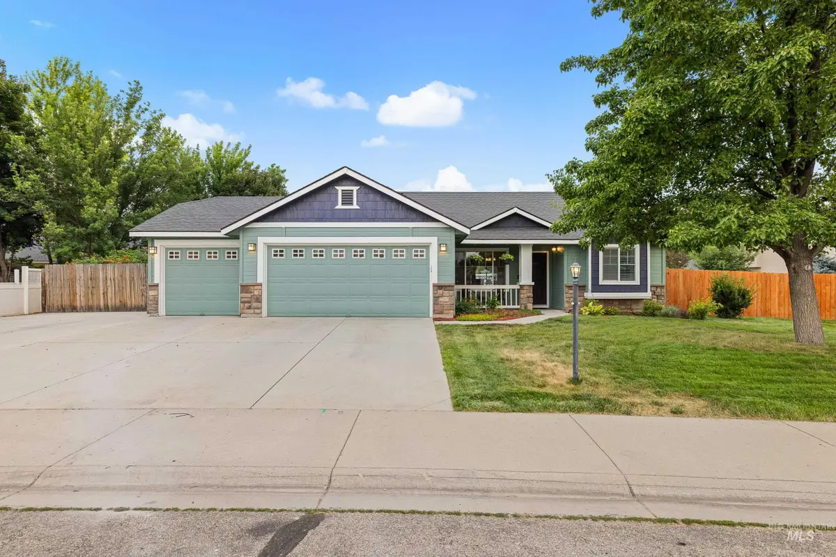 979 N Lambert Way, Meridian, ID 83642 - #1
