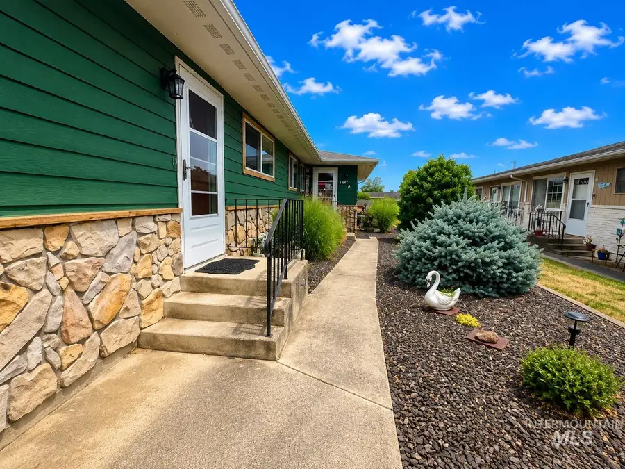 1447 10th Street, Clarkston, WA 99403 - #2