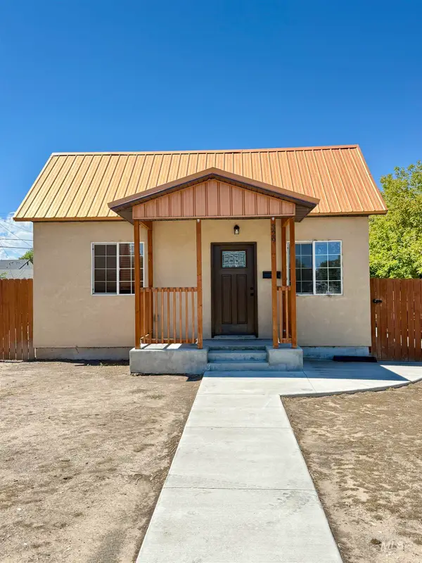 329 11th Ave N, Buhl, ID 83316