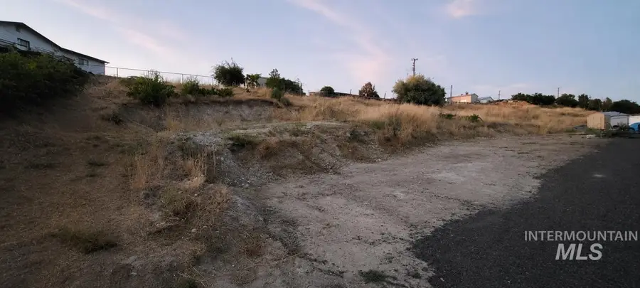 3723 10th Street, Lewiston, ID 83501 - #2