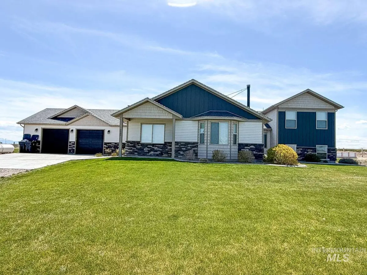 2085 E 900 S, Hazelton, ID 83335 - #1