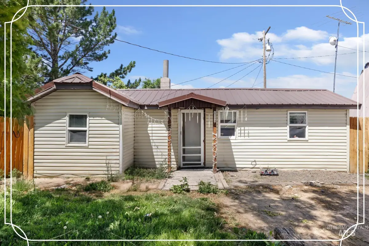 436 Oak St, Castleford, ID 83321 - #1