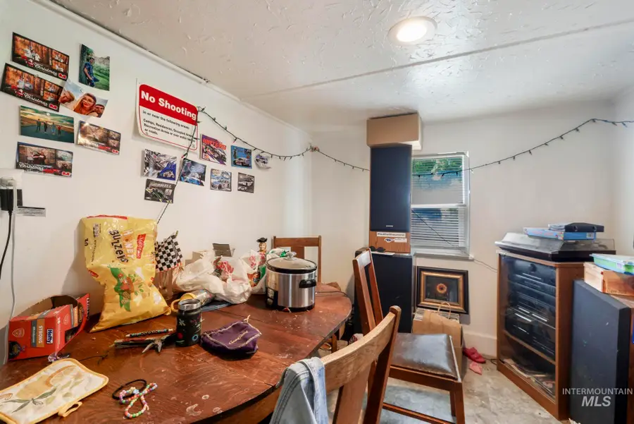 436 Oak St, Castleford, ID 83321 - #2
