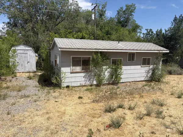 117 Mcculloch Dr., West Magic, ID 83352