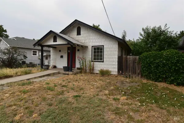 1227 14th Ave, Lewiston, ID 83501