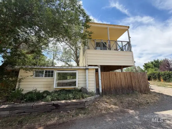 116 + 118 Mcculloch Dr., West Magic, ID 83352