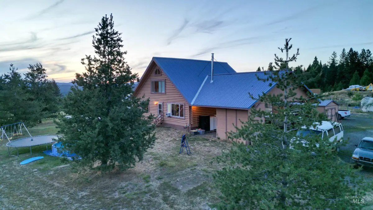 1321 Gold Hill Rd, Princeton, ID 83857 - #1