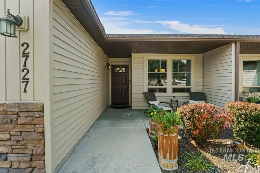 2727 E Apricot Dr, Meridian, ID 83646 - #3