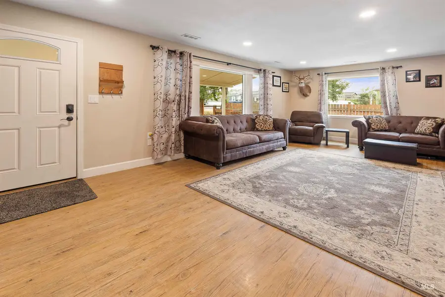 619 Burrell Ave, Lewiston, ID 83501 - #2