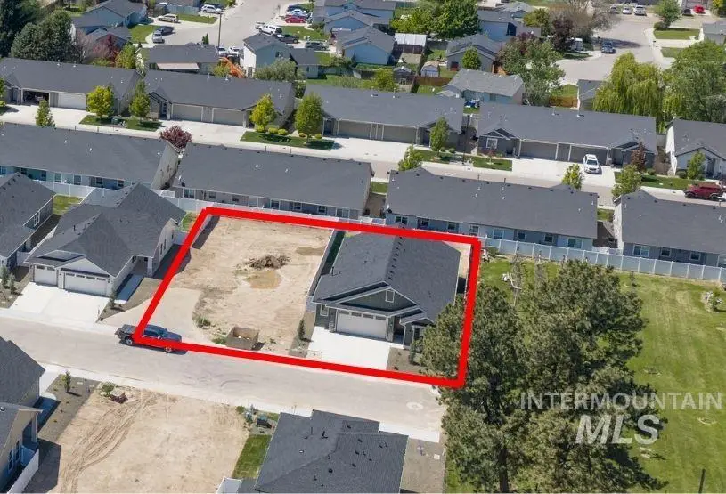 933-945 S Almond St, Nampa, ID 83686 - #2