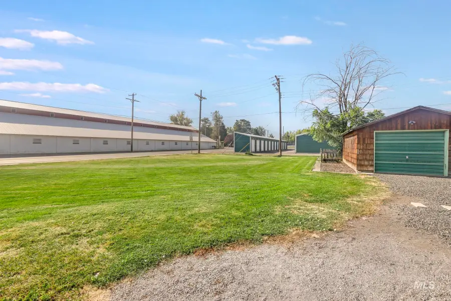 101 W Midway St, Filer, ID 83328 - #3