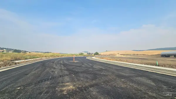 TBD Block 2, Lot 6, Somo Dr, Moscow, ID 83843