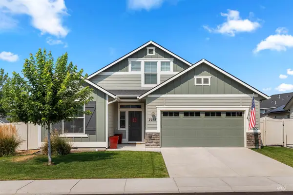 2265 N Penny Lake Ave, Star, ID 83669