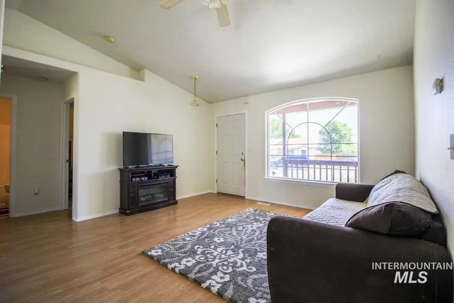 509 Cedar Park Ln, Nampa, ID 83686 - #2
