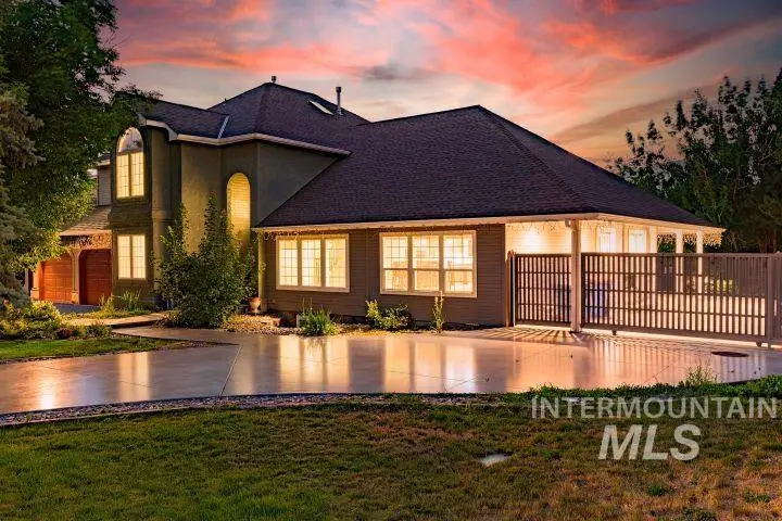 3160 E Springwood Dr, Meridian, ID 83642 - #1