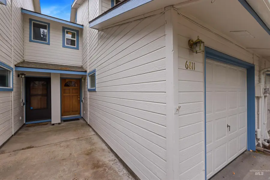6811 W Preece Ln, Boise, ID 83704 - #2
