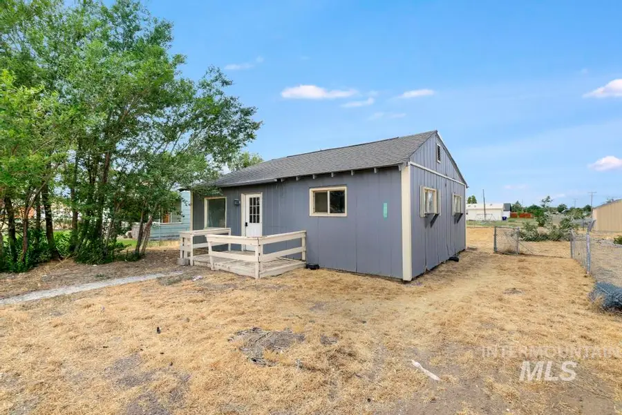 2449 Idaho Ave, Hollister, ID 83301 - #3