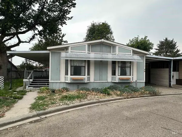 1715 W Flamingo Ave #79, Nampa, ID 83651