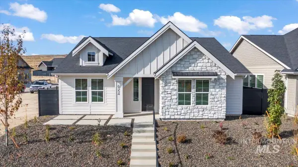 6391 N Barholm Ln, Eagle, ID 83616