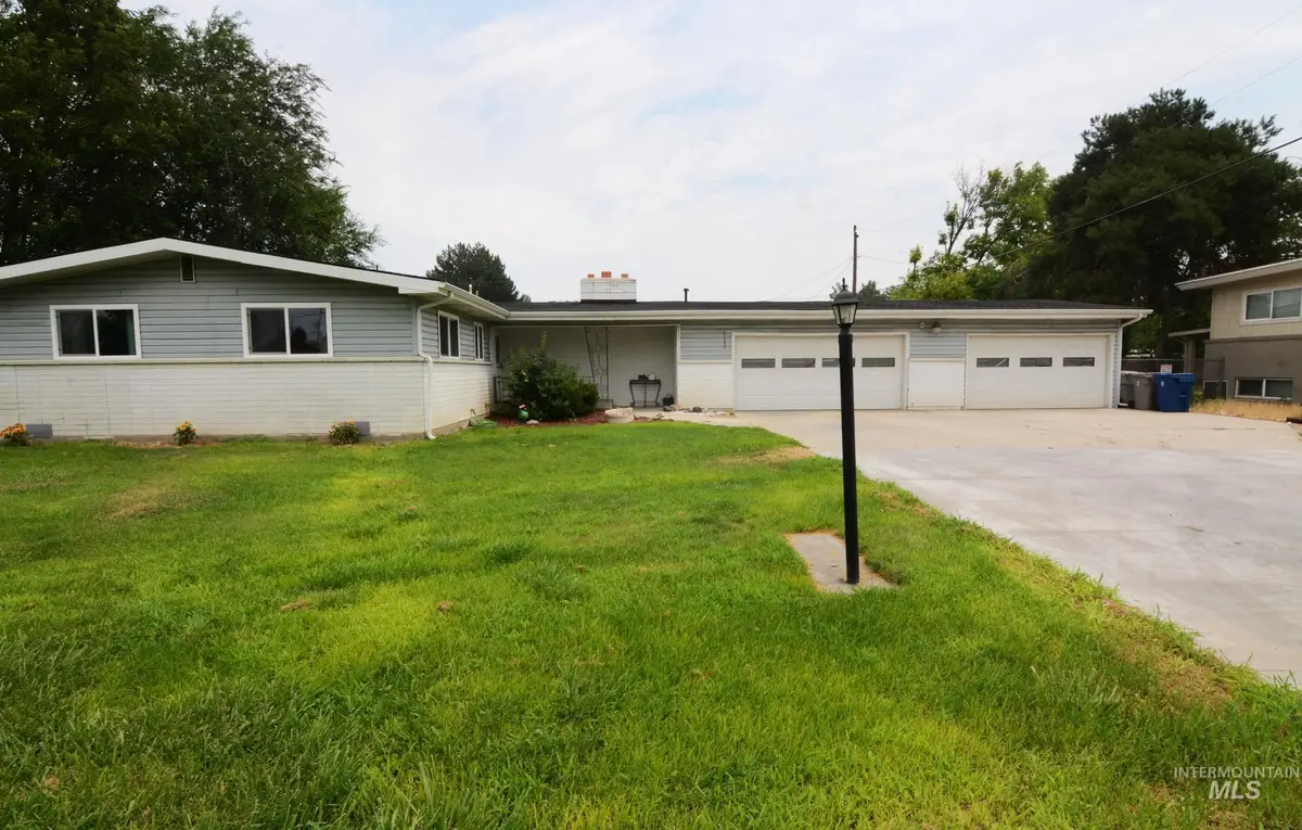 1122 N Midland Blvd, Nampa, ID 83651 - #1