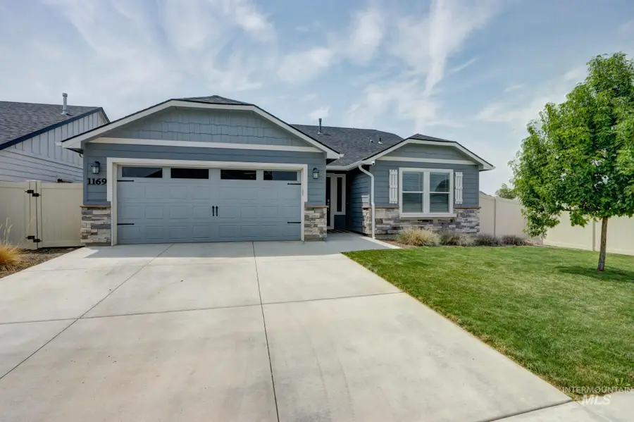 1169 N Ryde Ave, Kuna, ID 83634 - #2