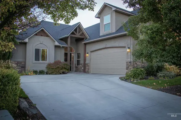 829 W Mountain Ash Loop, Nampa, ID 83686