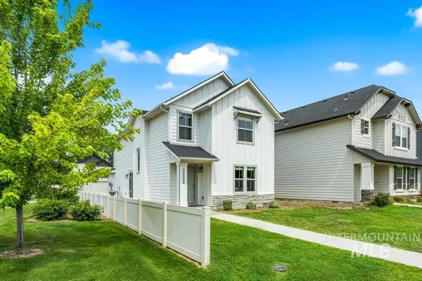 10088 W Smoke Ranch Dr, Boise, ID 83709