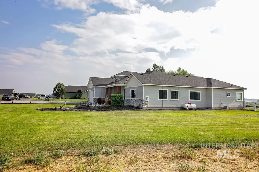 523 Tasia Brianna Dr W, Jerome, ID 83338 - #2
