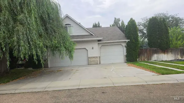 58 N Poplar Forest Place, Nampa, ID 83651