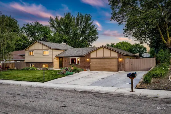 10769 Longrifle Dr, Boise, ID 83709