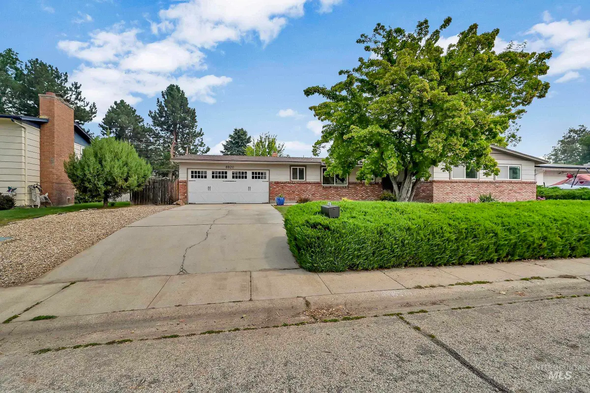 8820 W San Anita, Boise, ID 83704 - #1