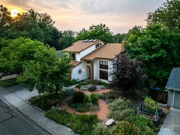 5678 W Gate House Ct, Boise, ID 83703