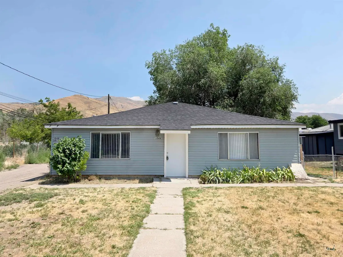 3844 Jason Ave, Pocatello, ID 83204 - #1