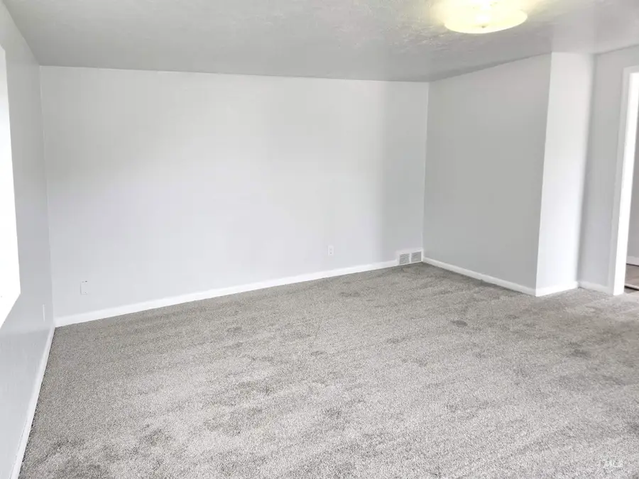3844 Jason Ave, Pocatello, ID 83204 - #3
