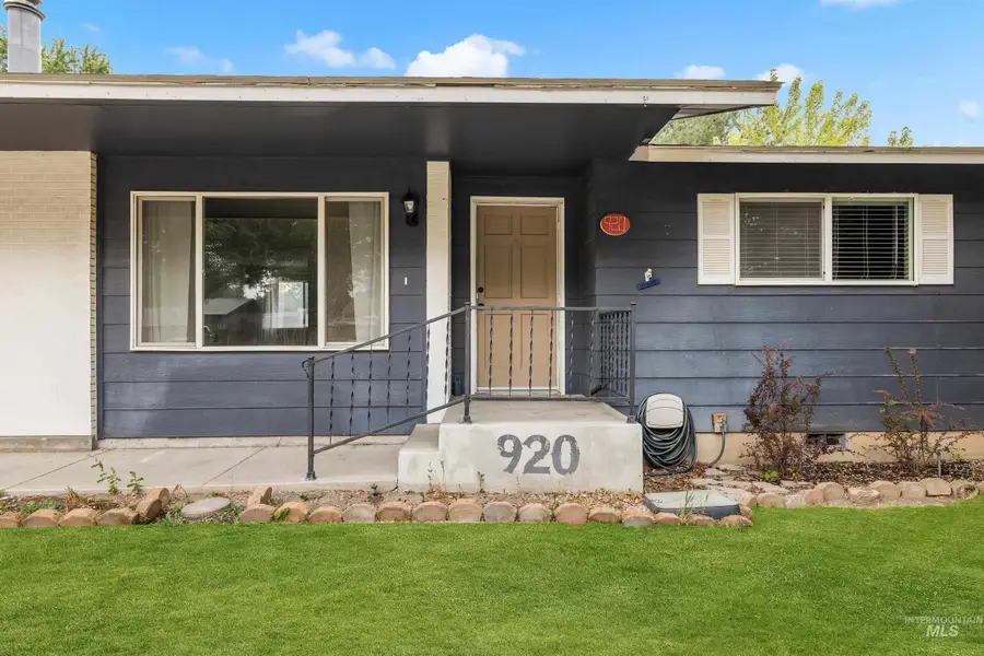 920 N 12th E, Mountain Home, ID 83647 - #3