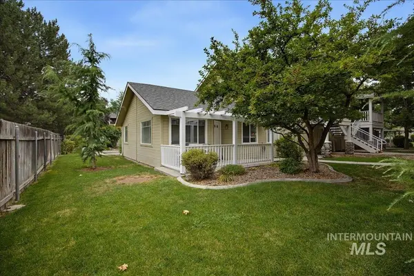 439 W State St, Eagle, ID 83616