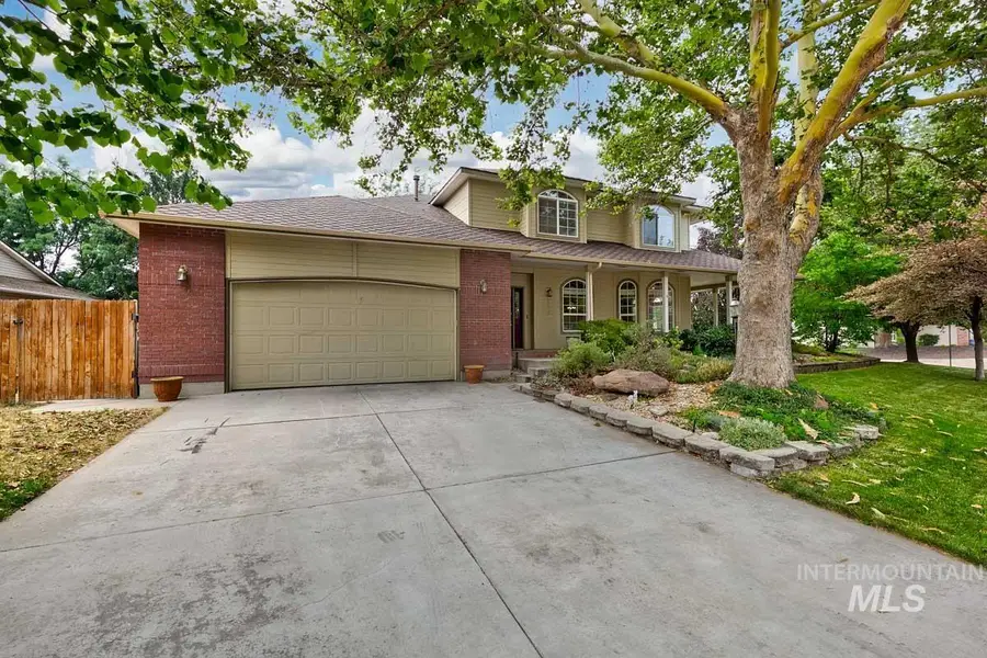 963 E Kingsford Dr, Meridian, ID 83642 - #2