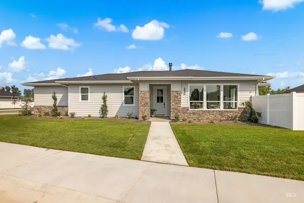 530 Mountain Loop Rd, Middleton, ID 83644