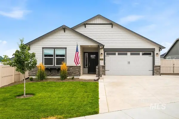 5790 E Lekeitio Village Dr, Nampa, ID 83687