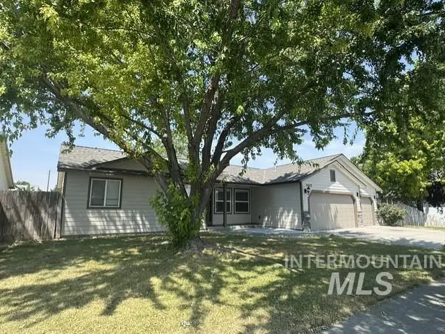 1425 SW Kursten Ave, Mountain Home, ID 83647 - #2